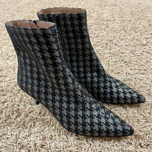 Betsey Johnson Women's Parkker Pointed-Toe Kitten-Heel Booties, Size 8.5M (New)